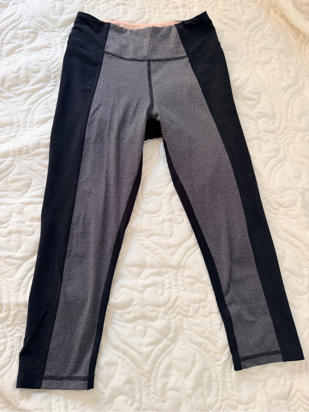 Marika Black and Gray Colorblock Performance capris Leggings